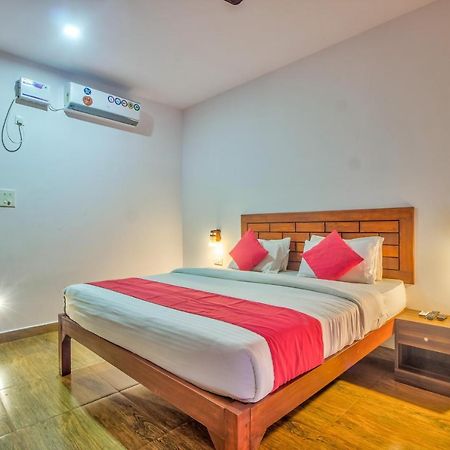 Beach Doorz Hotel Baga Exterior foto