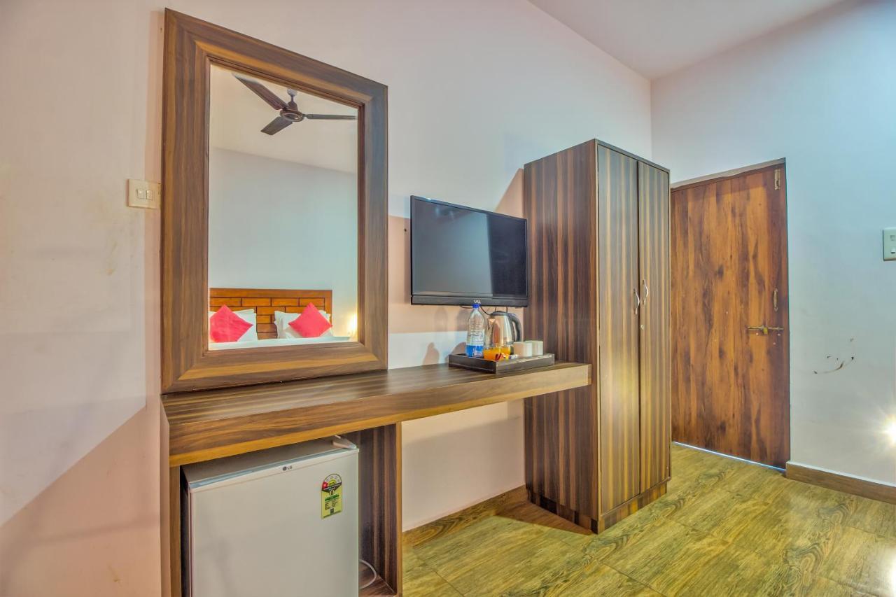Beach Doorz Hotel Baga Exterior foto